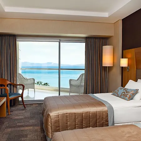 Boyalik & Hotel Çeşme