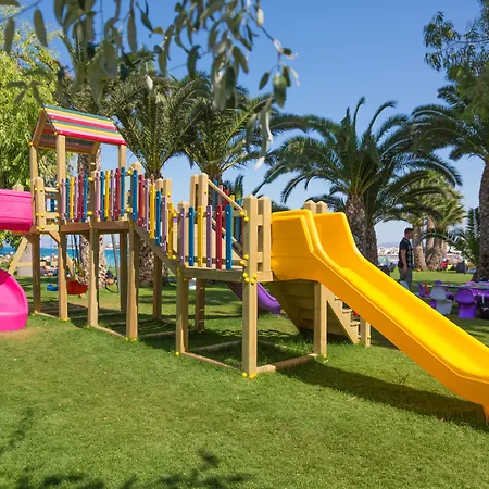 Boyalik & Hotel Çeşme