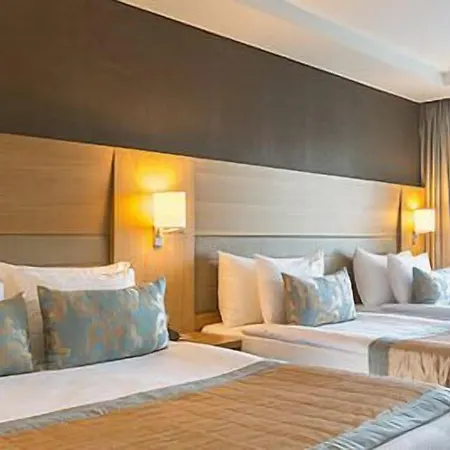 Boyalik & Hotel Çeşme