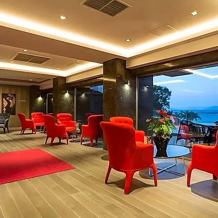 Boyalik & Hotel Çeşme